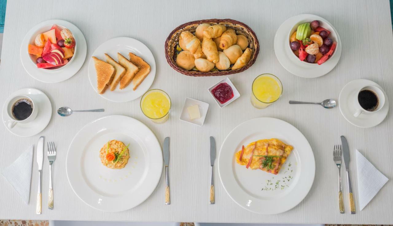 Velik Ocean Hotel Aeropuerto Cartagena エクステリア 写真